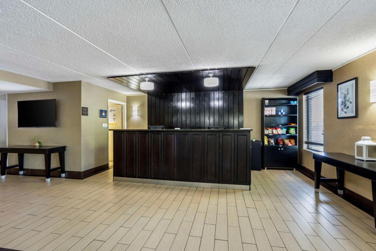 Best Western Harrisburg North Hotel Εξωτερικό φωτογραφία