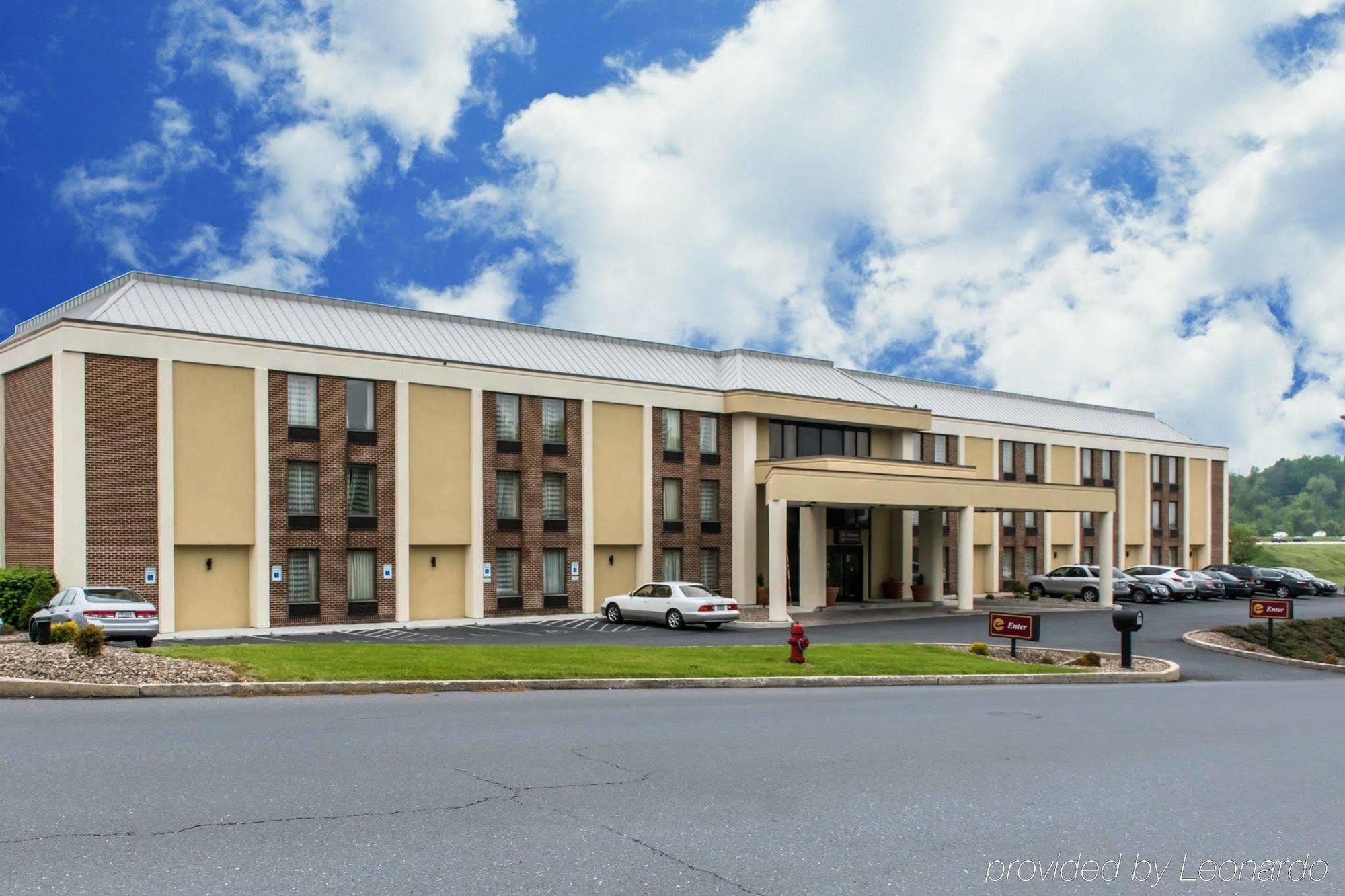 Best Western Harrisburg North Hotel Εξωτερικό φωτογραφία